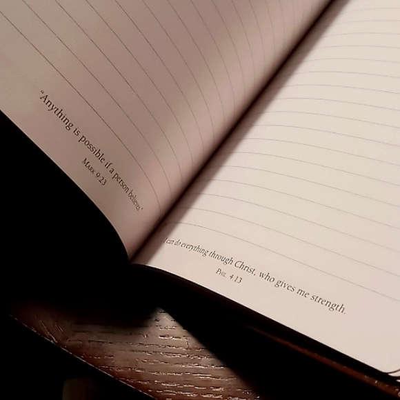 SOLDDD Choice Books Luxe Leather W/ Gilt Edges (Bundle of 2) Journals with sc… - Picture 10 of 13